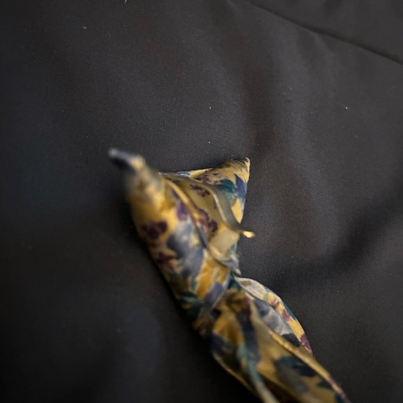 Van Heusen Toddler Boys tie and pocket square - Picture 3 of 4